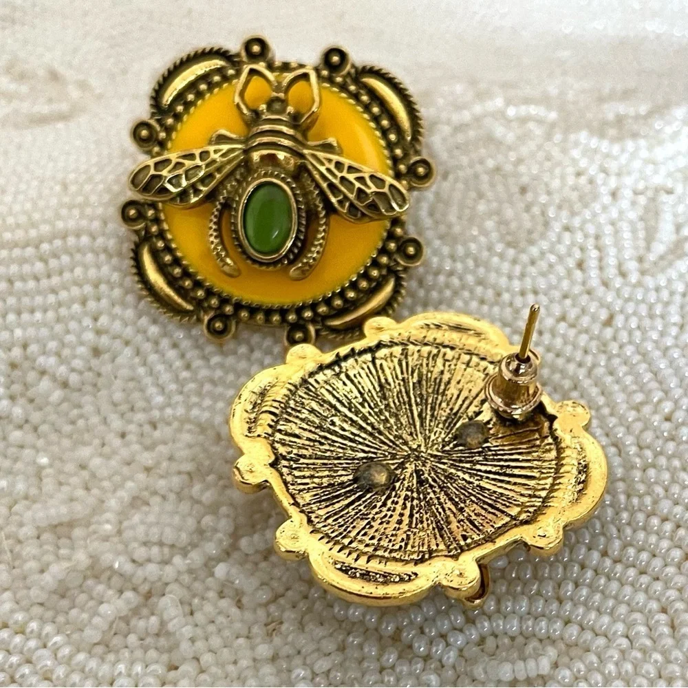 ✨Anthropologie Apis Bee Earrings